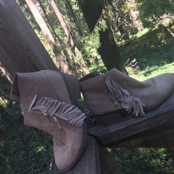 Tan Swede cloth fringed short  cowboy boots,HP25 - Picture 6 of 9